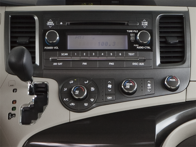 2011 Toyota Sienna SE