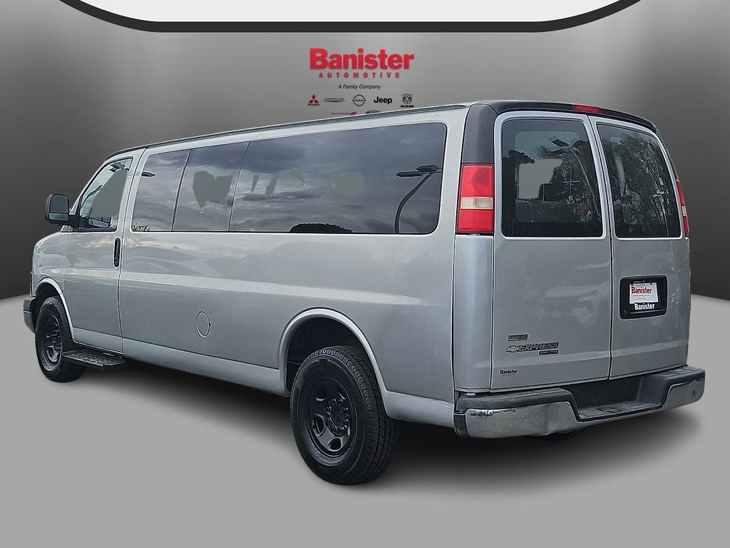 2011 Chevrolet Express 1LT
