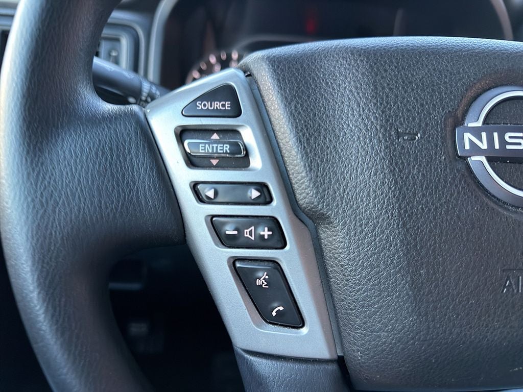 2023 Nissan Titan SV