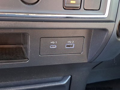 2023 Nissan Titan SV