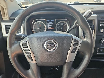 2017 Nissan Titan SV
