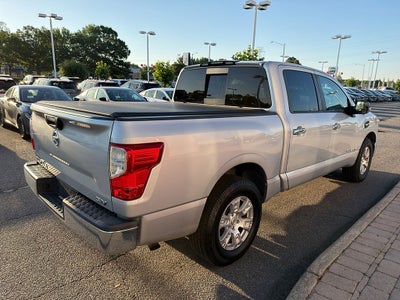 2017 Nissan Titan SV