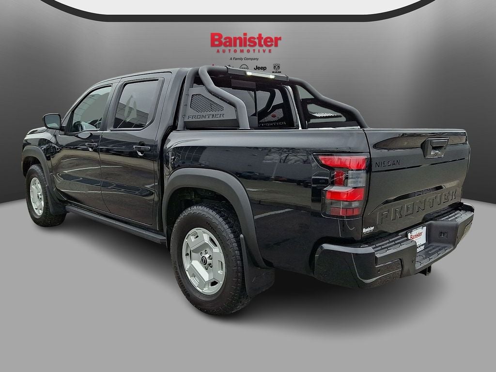 2024 Nissan Frontier SV