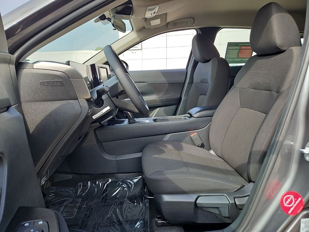 2025 Nissan Kicks S