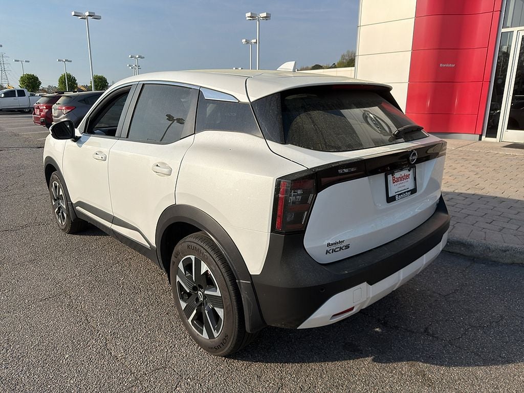 2025 Nissan Kicks SV