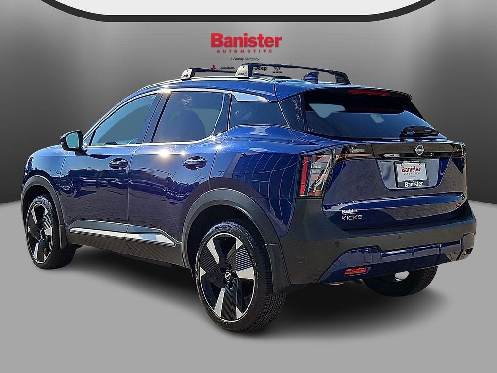 2025 Nissan Kicks SR