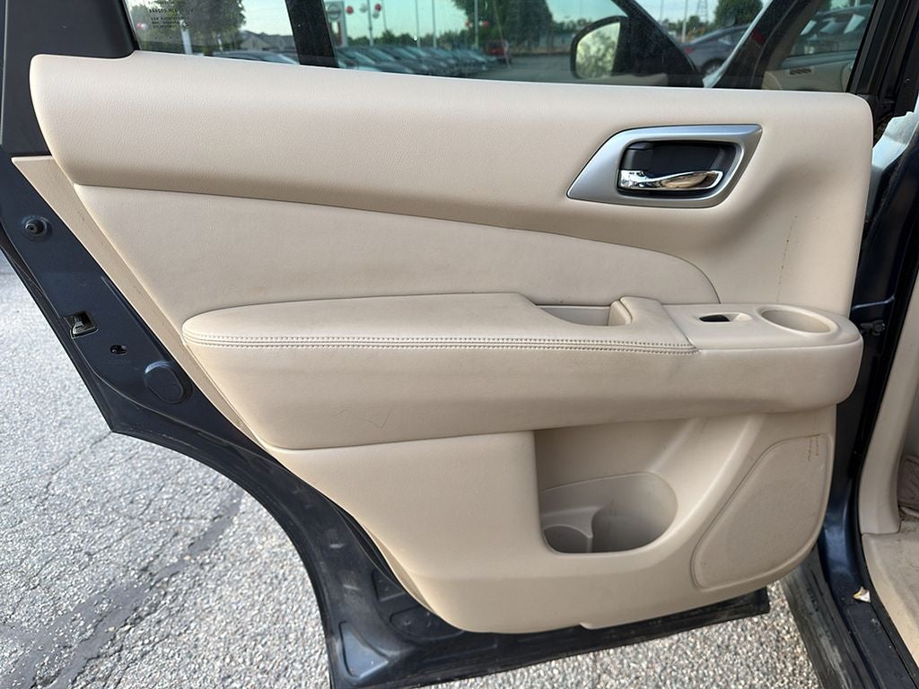 2015 Nissan Pathfinder SL