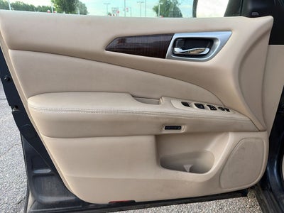 2015 Nissan Pathfinder SL
