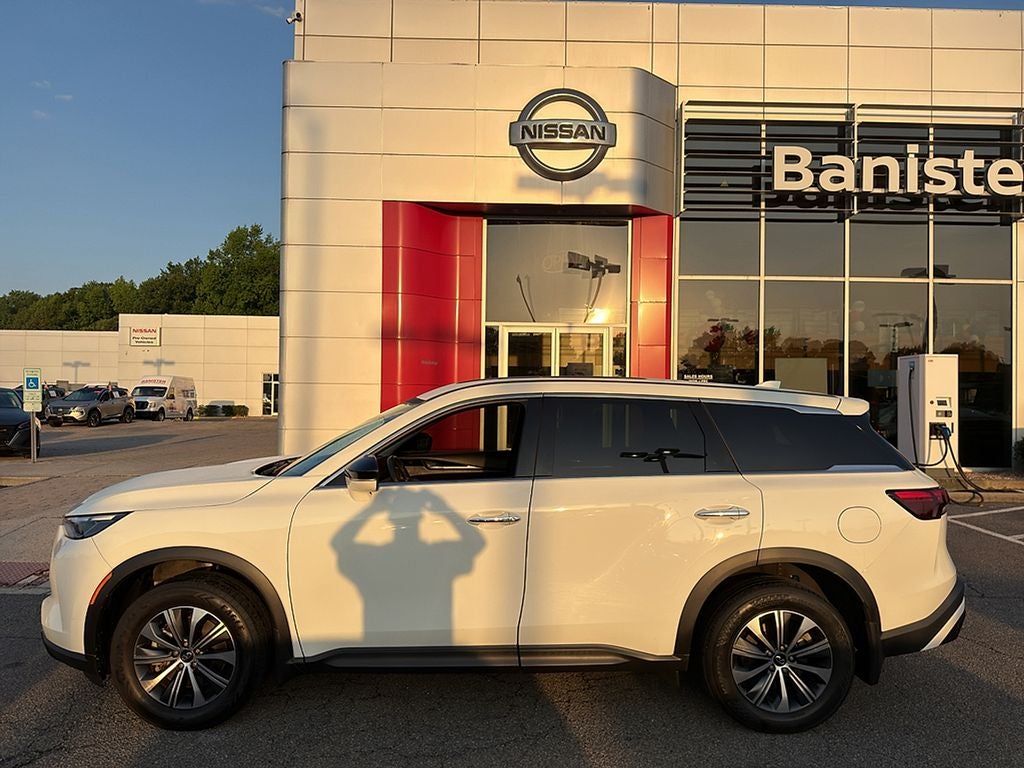 2023 INFINITI QX60 PURE