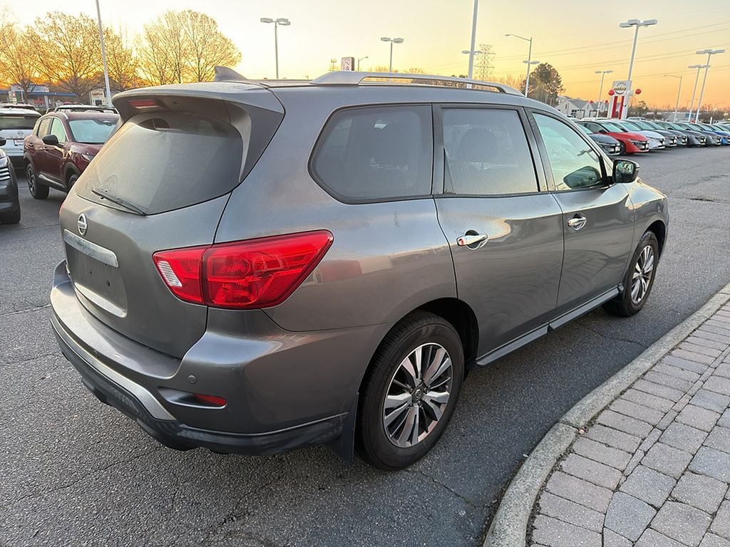 2020 Nissan Pathfinder S