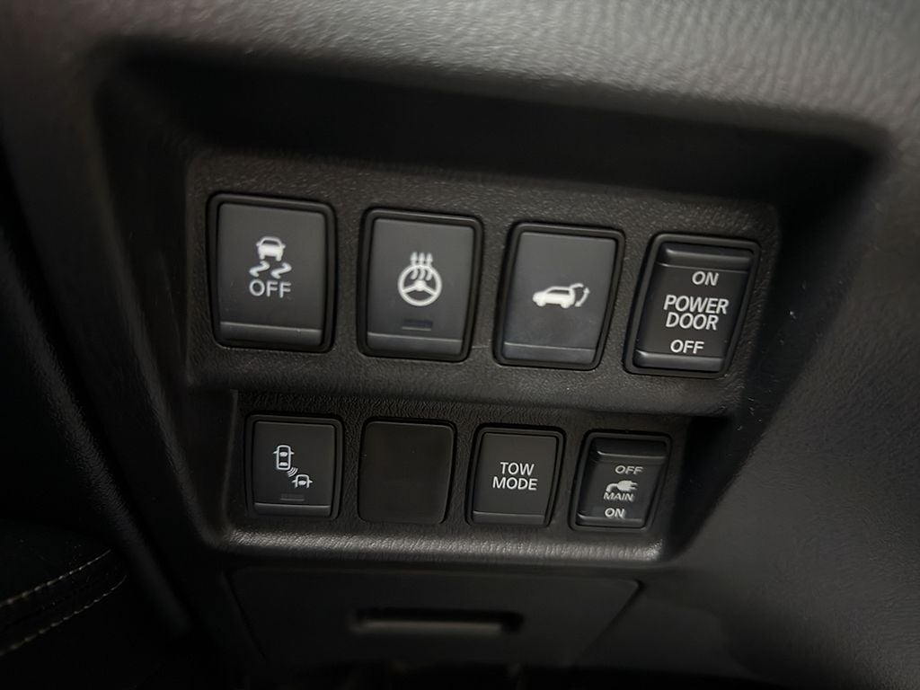 2017 Nissan Pathfinder SL