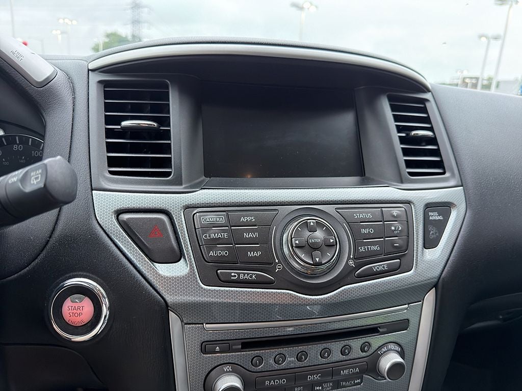 2017 Nissan Pathfinder SL