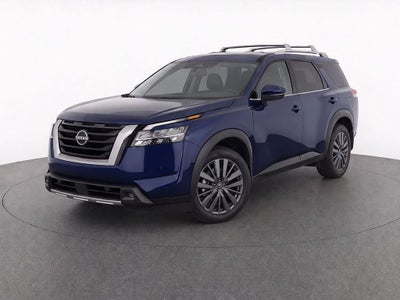 2022 Nissan Pathfinder SL