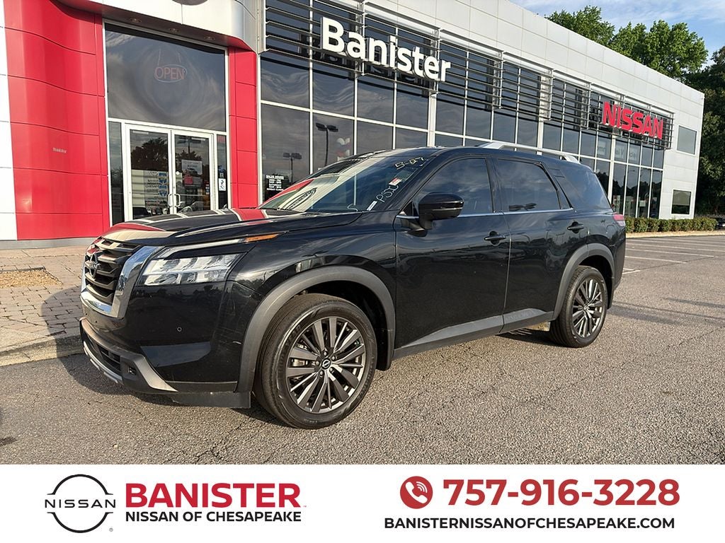 2023 Nissan Pathfinder SL