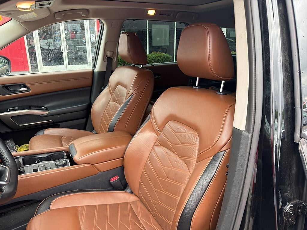 2024 Nissan Pathfinder Platinum