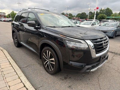 2024 Nissan Pathfinder Platinum
