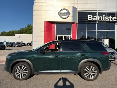 2022 Nissan Pathfinder Platinum