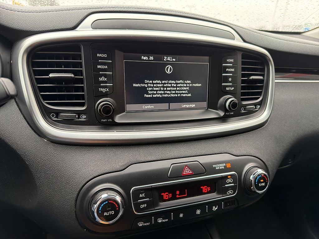 2019 Kia Sorento LX V6