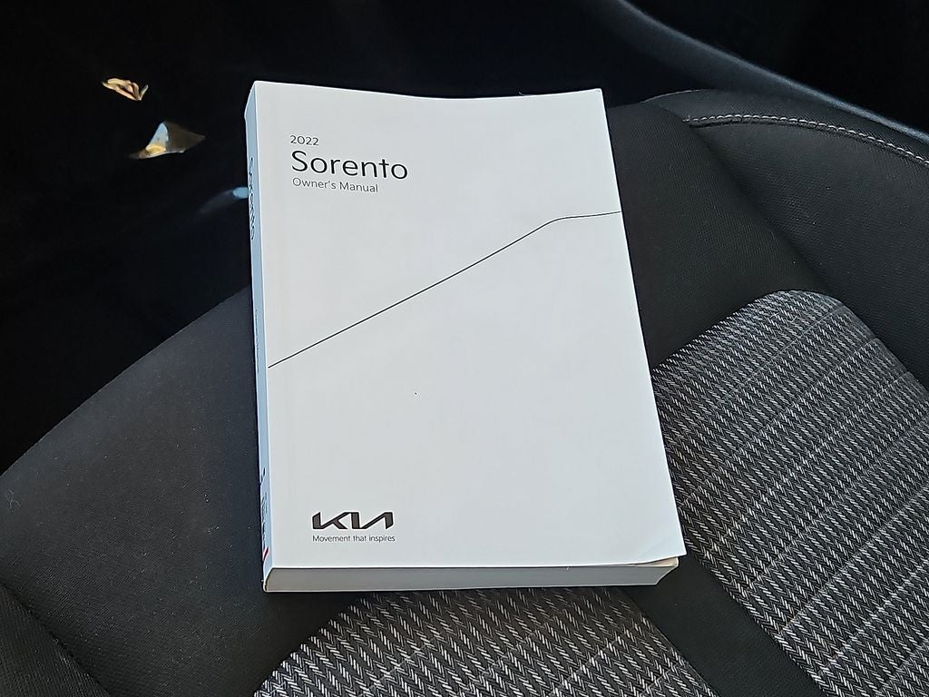 2022 Kia Sorento LX