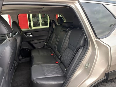 2025 Nissan Rogue Platinum