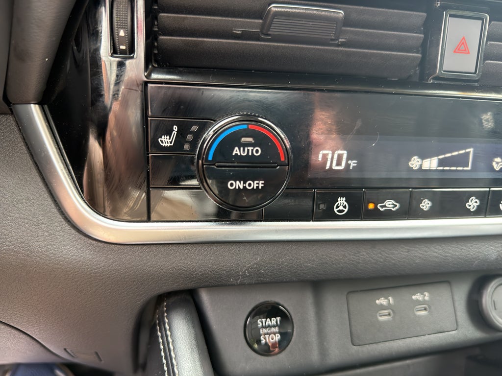 2025 Nissan Rogue Platinum