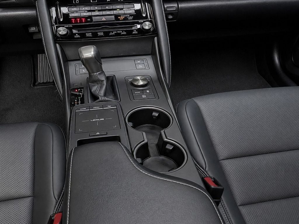 2022 Lexus IS 300 Base
