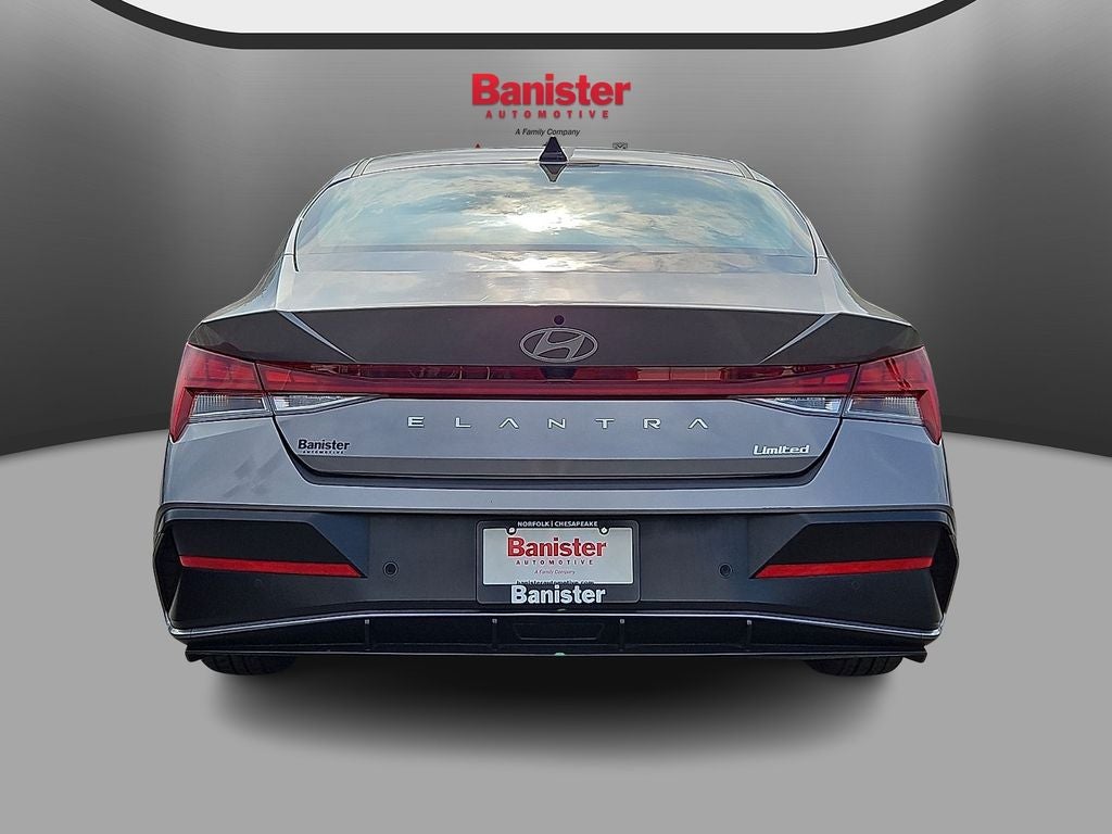 2024 Hyundai Elantra Limited
