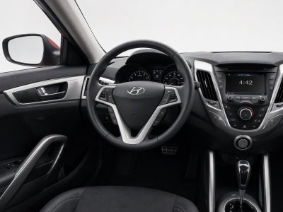 2013 Hyundai Veloster w/Black Int
