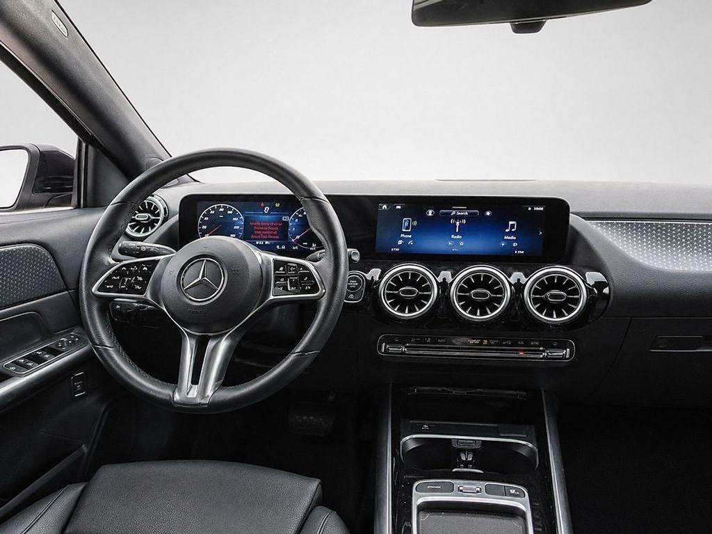 2025 Mercedes-Benz GLA 250
