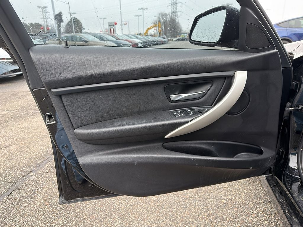 2018 BMW 3 series 320i xDrive