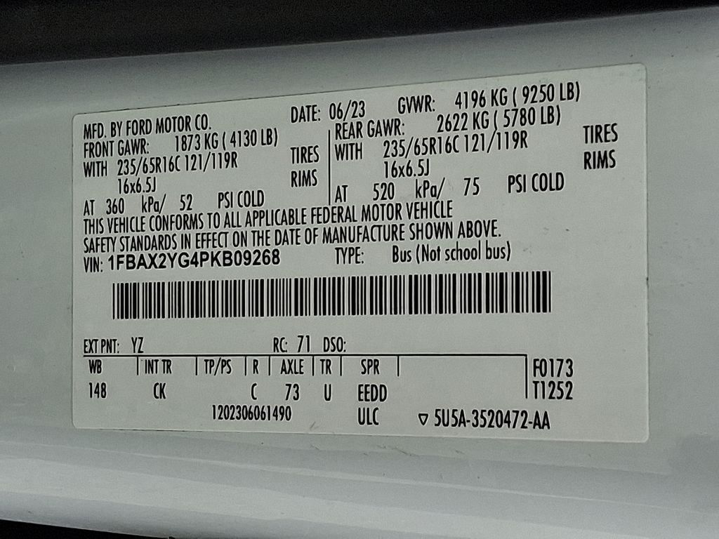 2023 Ford Transit Wagon XLT