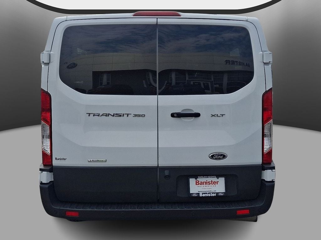 2023 Ford Transit Wagon XLT