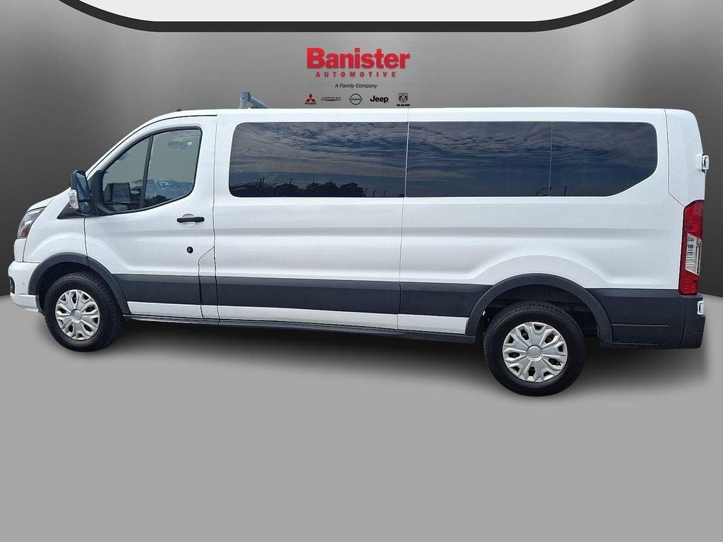 2023 Ford Transit Wagon XLT