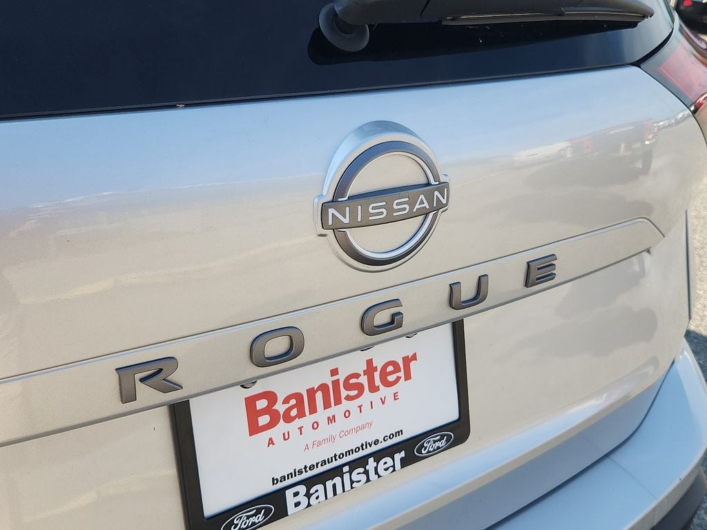 2025 Nissan Rogue SV
