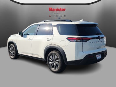 2024 Nissan Pathfinder SV