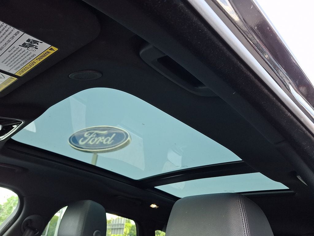 2025 Land Rover Range Rover Velar Dynamic SE