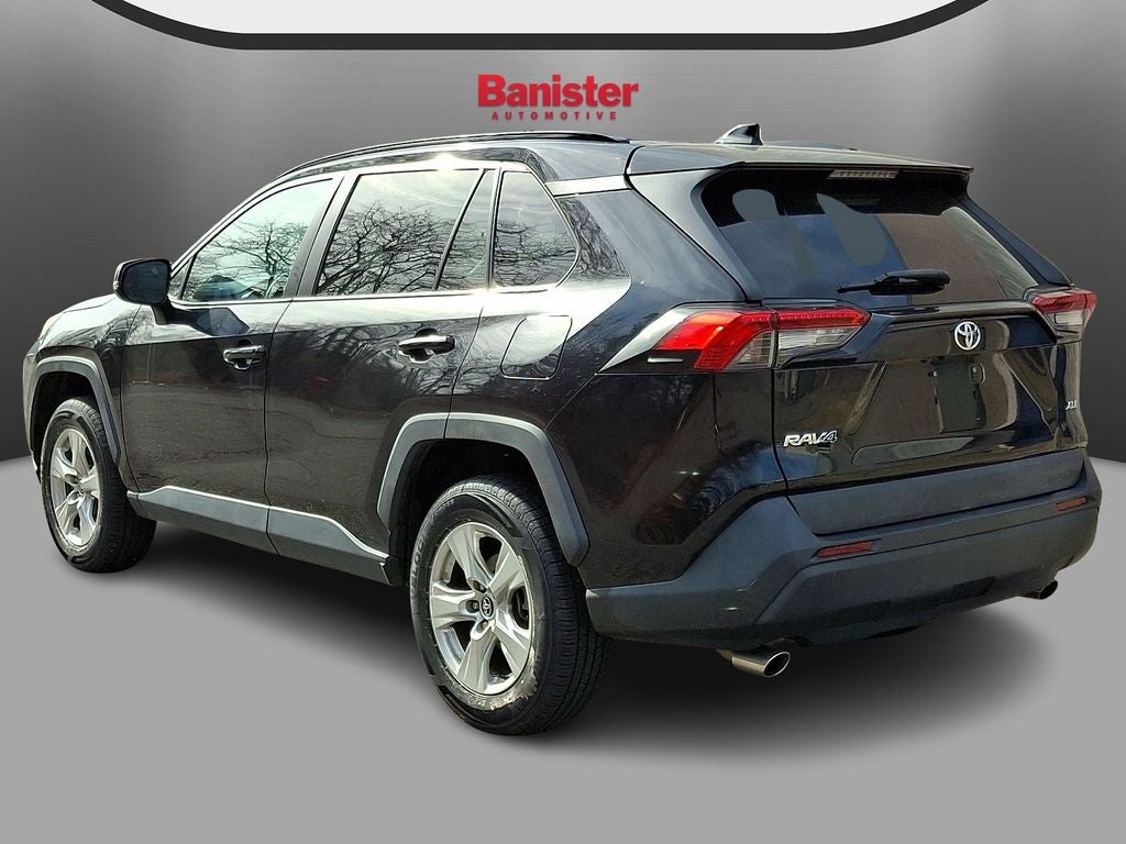 2020 Toyota RAV4 XLE