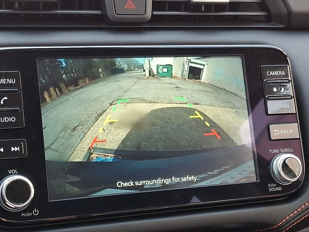 2025 Nissan Versa SR