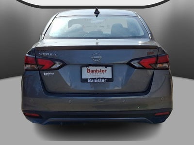 2025 Nissan Versa SR