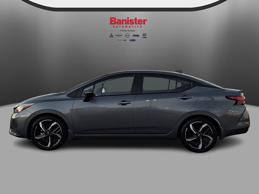 2025 Nissan Versa SR