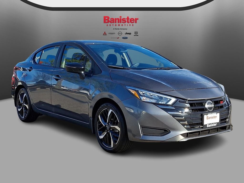 2025 Nissan Versa SR