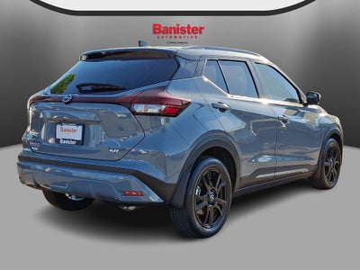 2023 Nissan Kicks SR