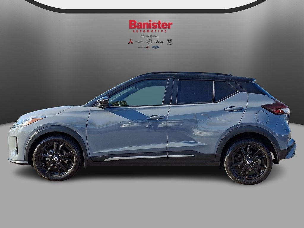 2023 Nissan Kicks SR