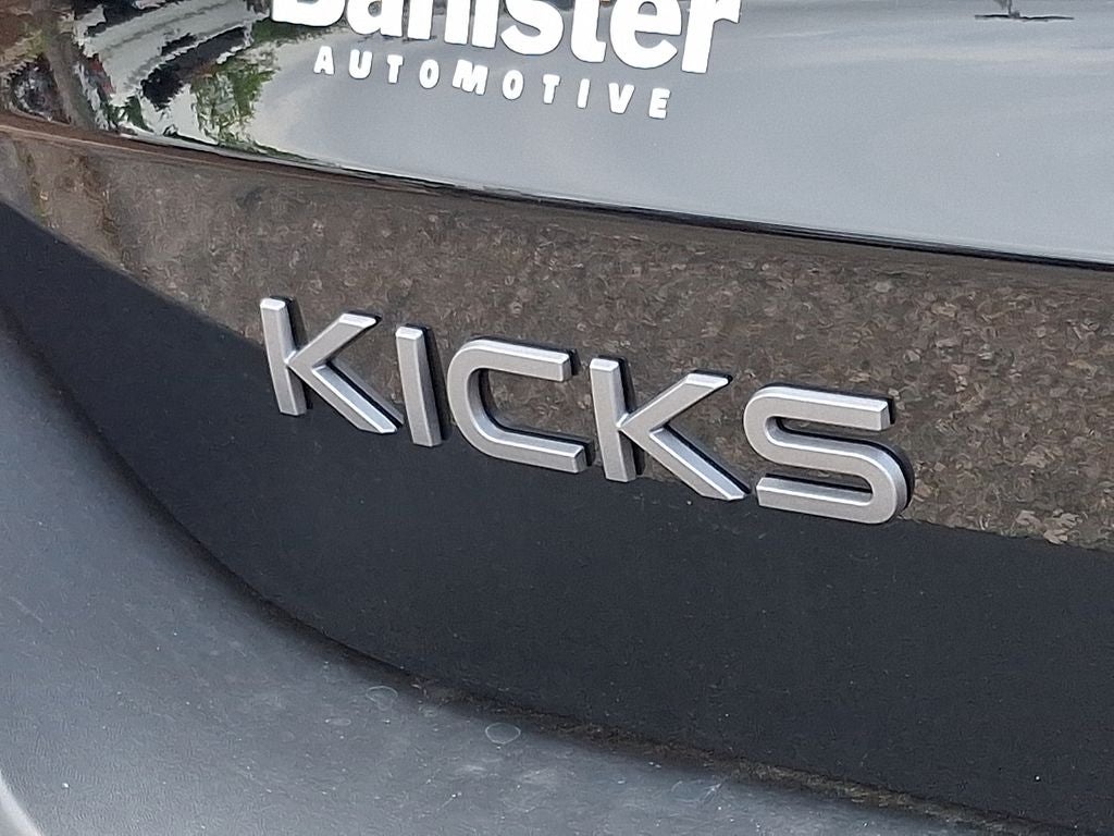 2025 Nissan Kicks S