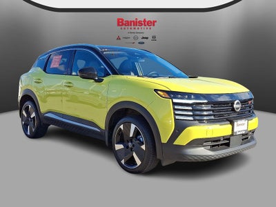 2025 Nissan Kicks SR