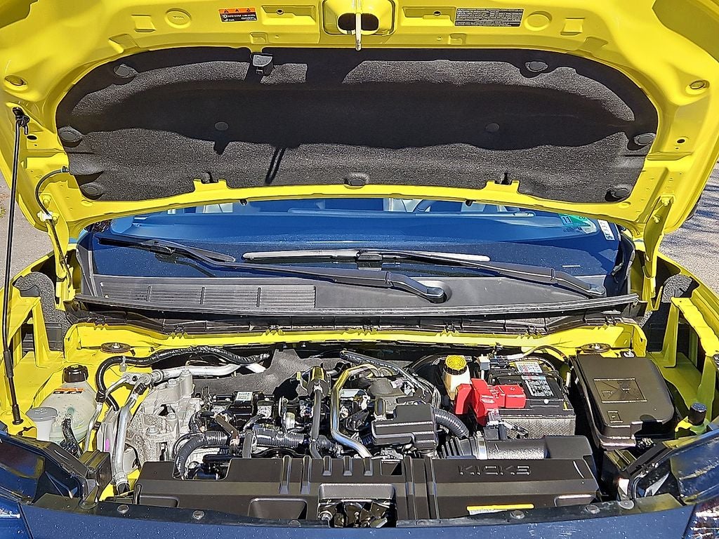 2025 Nissan Kicks SR