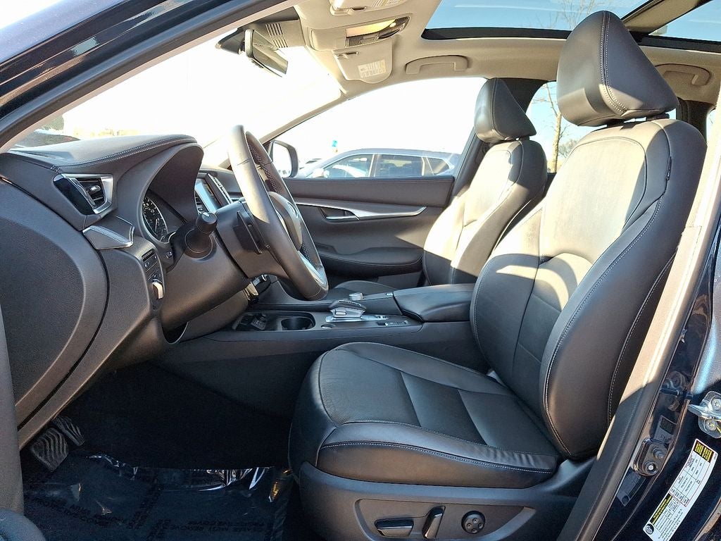 2023 INFINITI QX50 LUXE