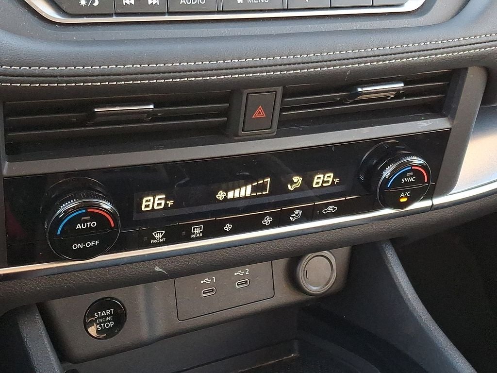 2025 Nissan Rogue SV