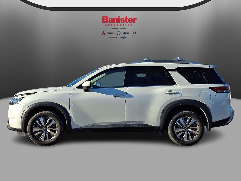 2023 Nissan Pathfinder SL