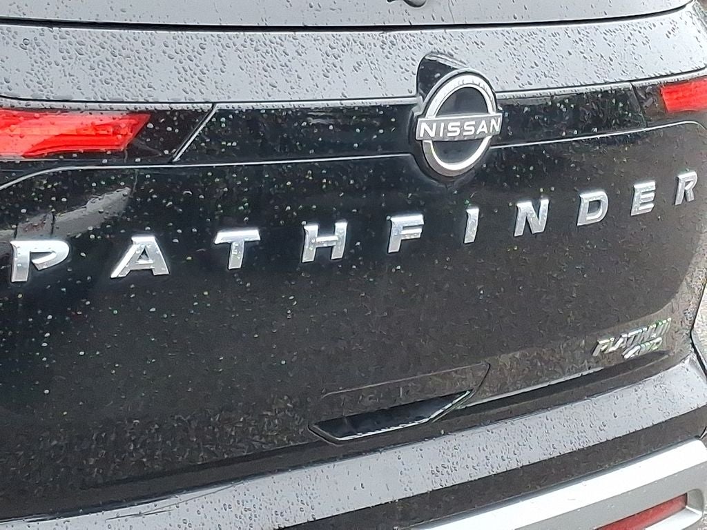 2023 Nissan Pathfinder Platinum
